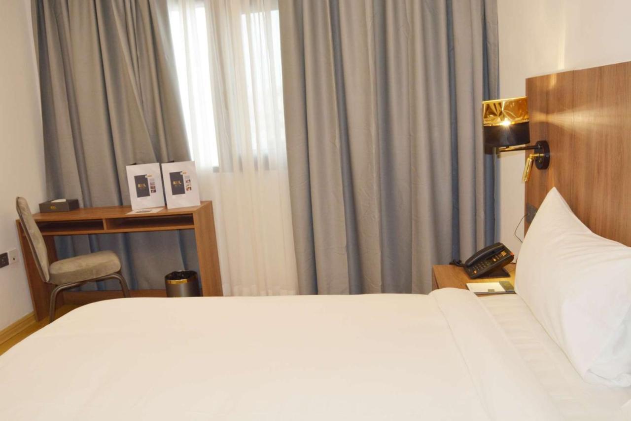 Axil Hotel Dakar Kültér fotó